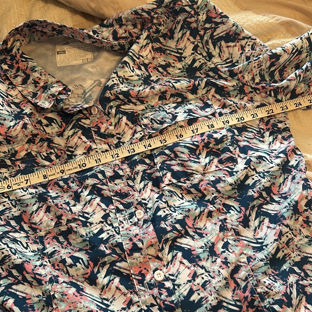 Silver Bait Button Up Sun Shirt - Picture 3 of 7